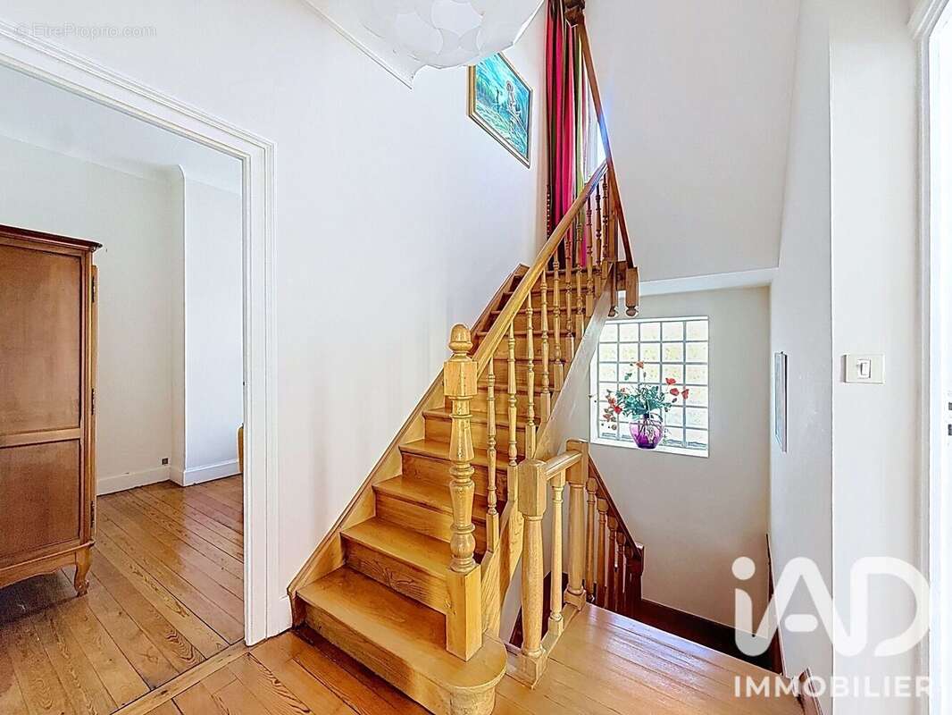 Maison 198 m² à Douai  - photo 7