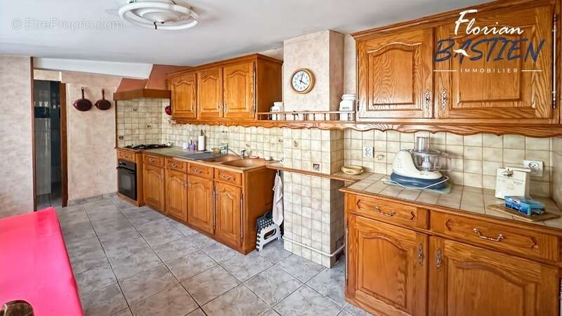 Maison à PETITE-FORET