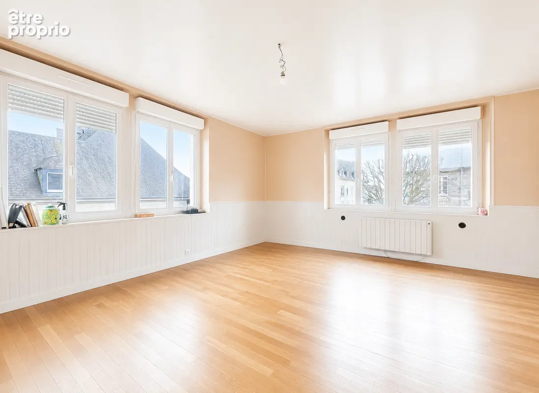 A vendre Ensemble immobilier Saint Hilaire Du Harcouet 9 pièce(s) 324 m2 - photo 4
