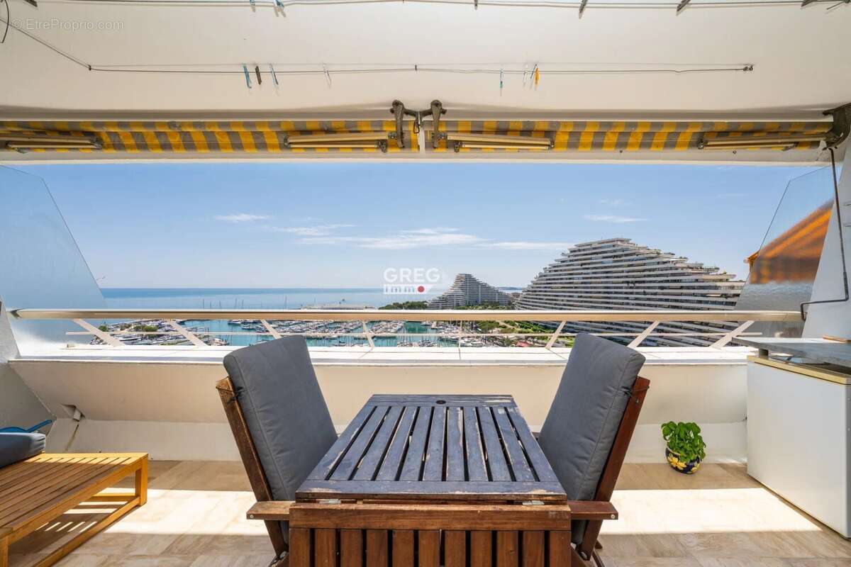 Appartement à VILLENEUVE-LOUBET