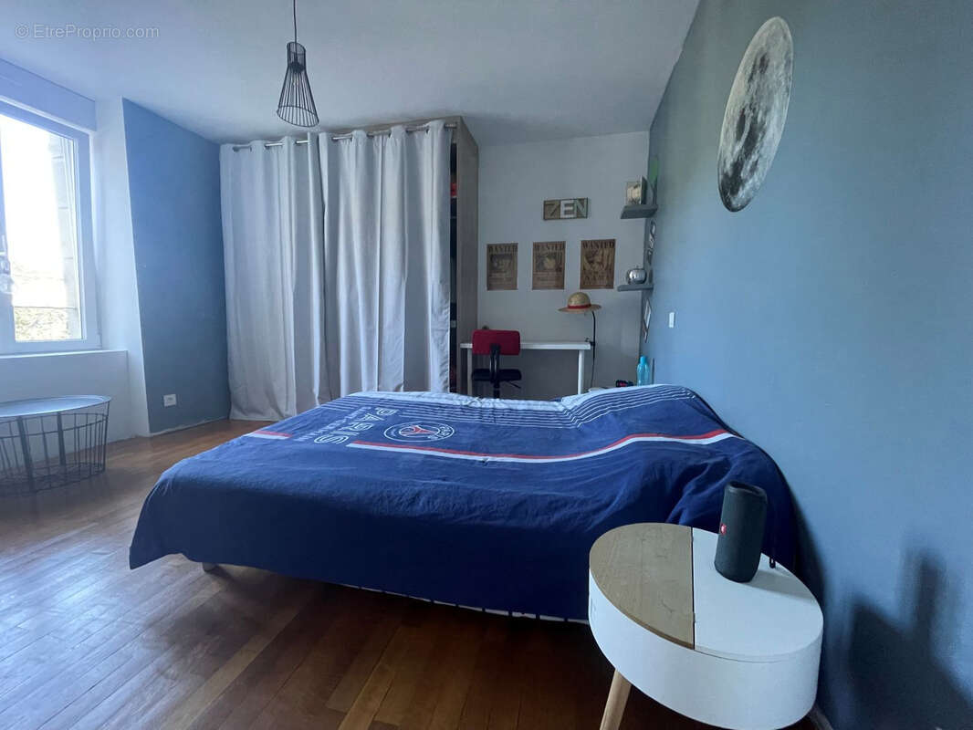 Maison à RIOM-ES-MONTAGNES