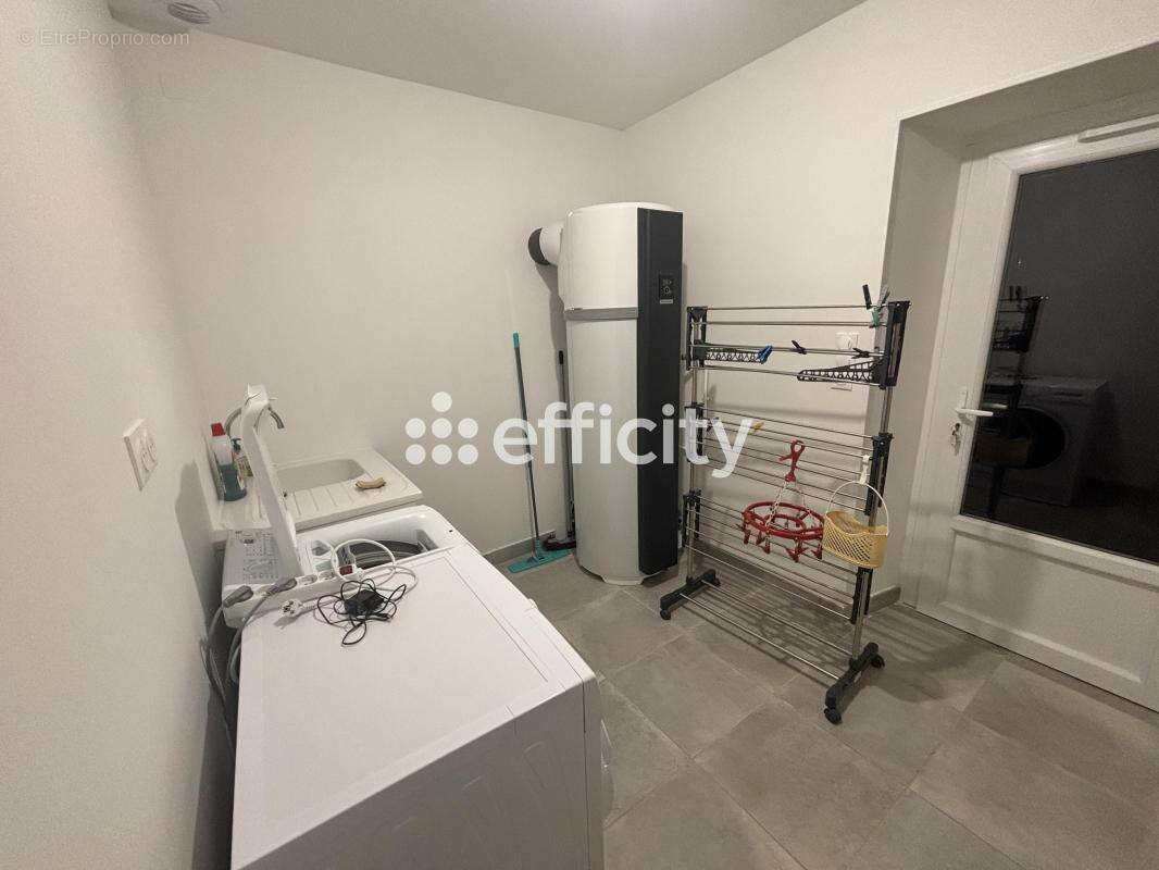 Maison à LA CHAPELLE-SAINT-URSIN