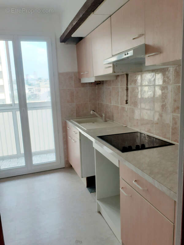 Appartement à MARSEILLE-15E