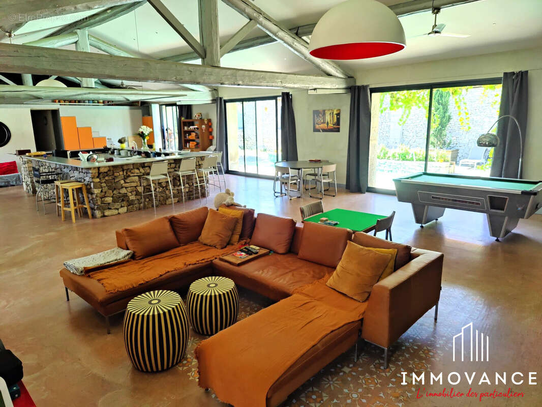 Maison à VIOLS-EN-LAVAL