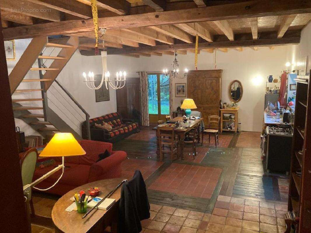 Maison à BONNETABLE