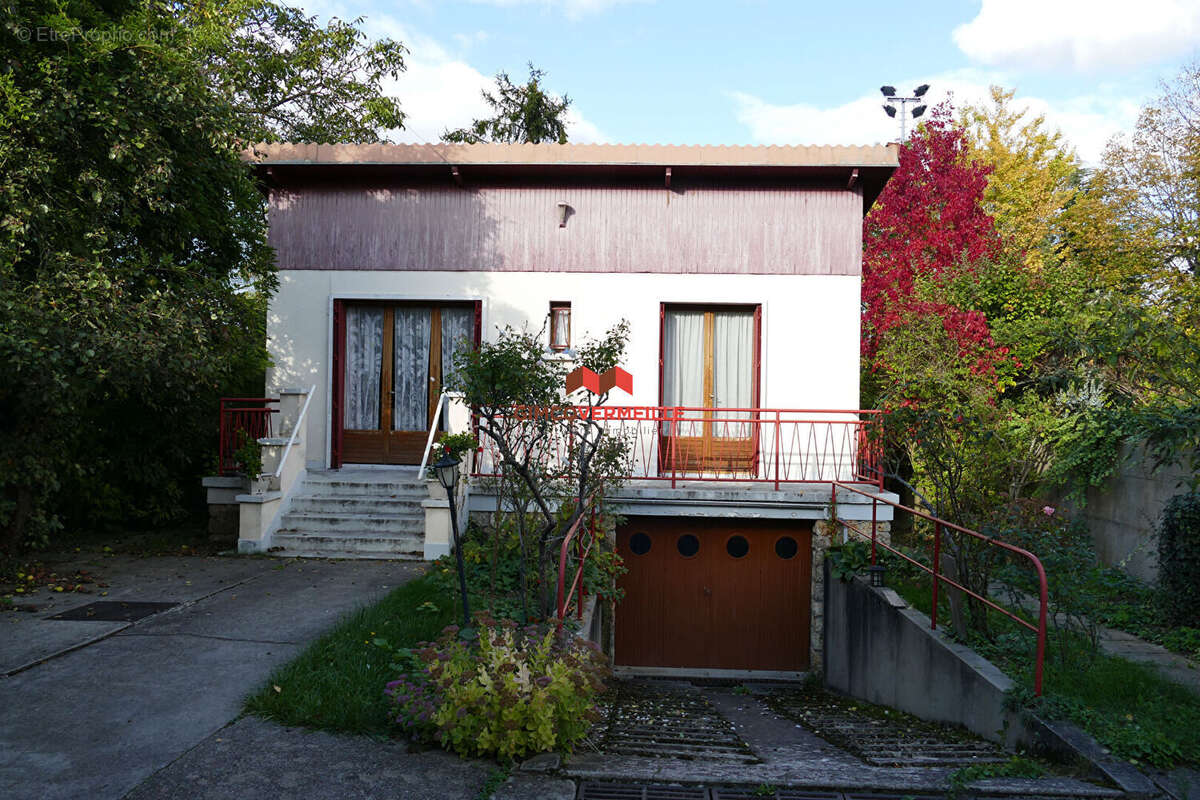 BUZENVAL - Propriété avec deux pavillons - photo 9