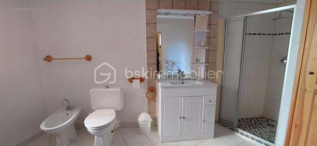 Maison de 100m² - 3 chambres - accès véhicule, cave 35m² - Cœur de THOARD - photo 11