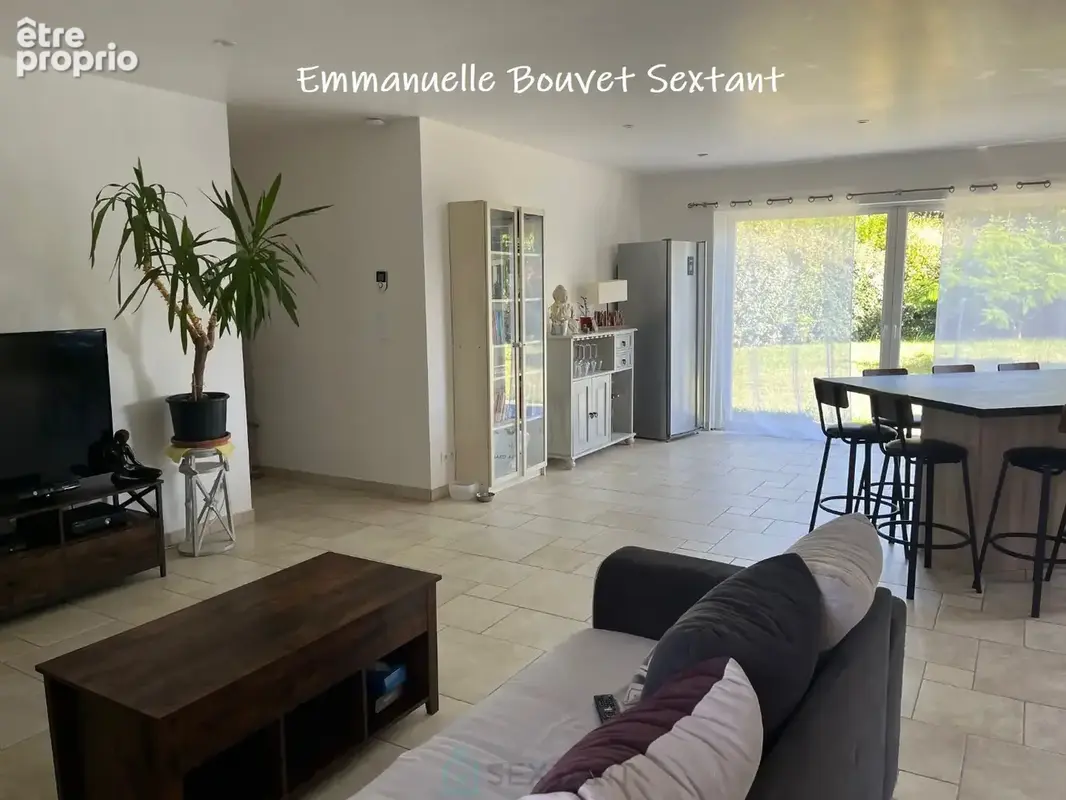 Maison contemporaine de plain-pied, 4 chambres, 2 sde, 2 wc, double-garage, 2000 m² de terrain - photo 8