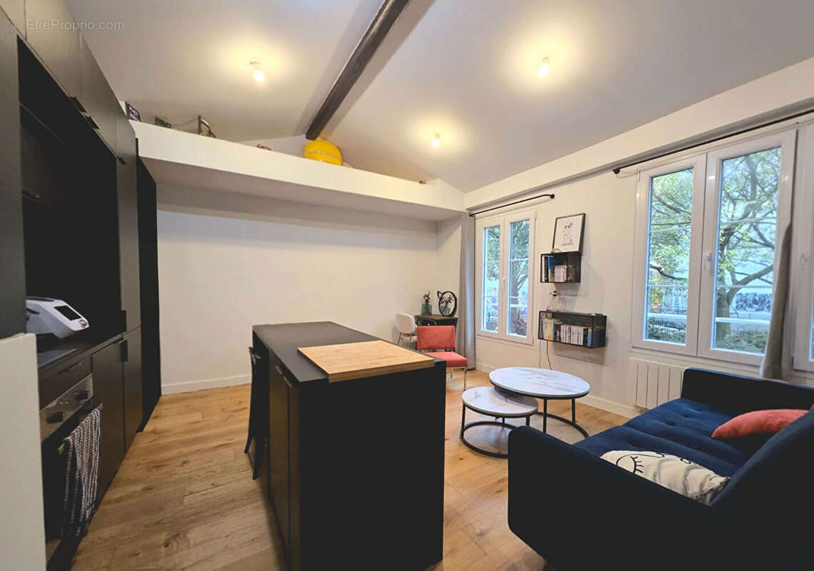 Appartement à PARIS-11E