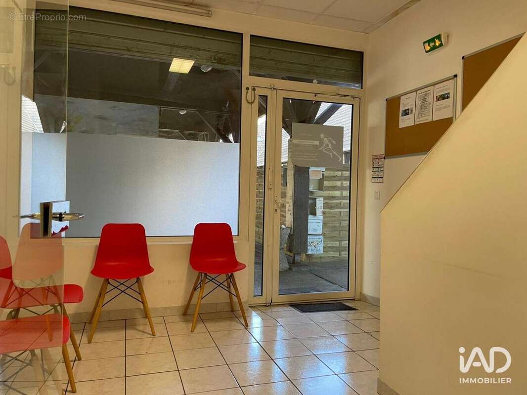 Photo 4 - Commerce à DAMMARIE-LES-LYS