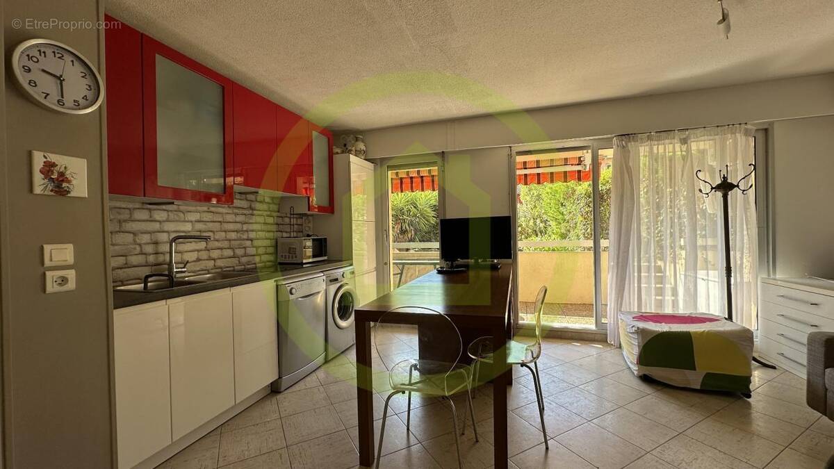 Appartement à ROQUEBRUNE-CAP-MARTIN