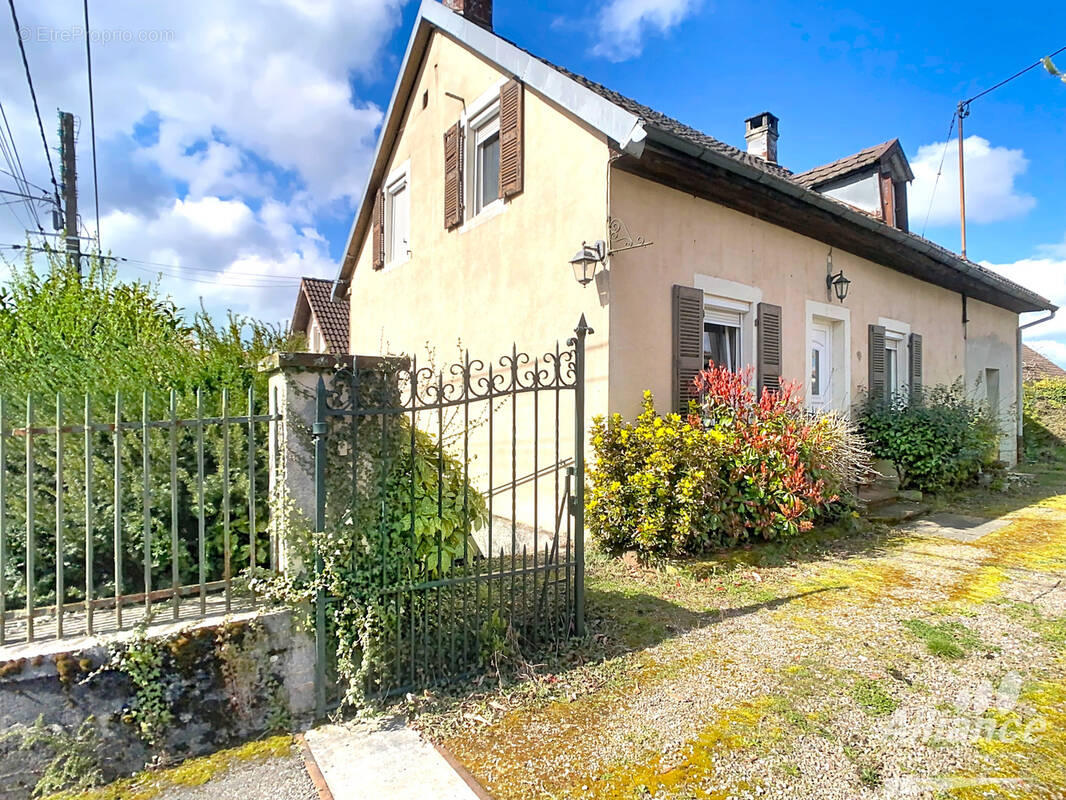 Maison à BEAUCOURT