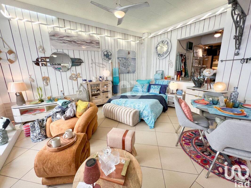 Photo 1 - Commerce à SAINT-RAPHAEL