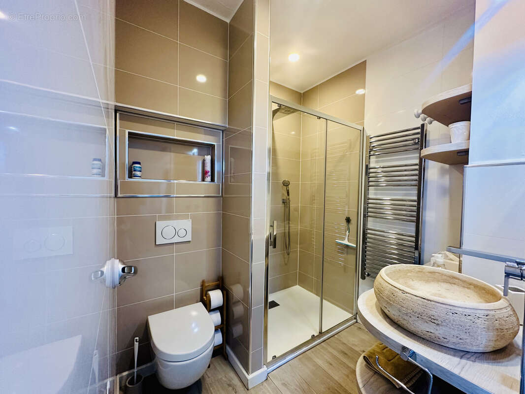 Appartement à LATTES