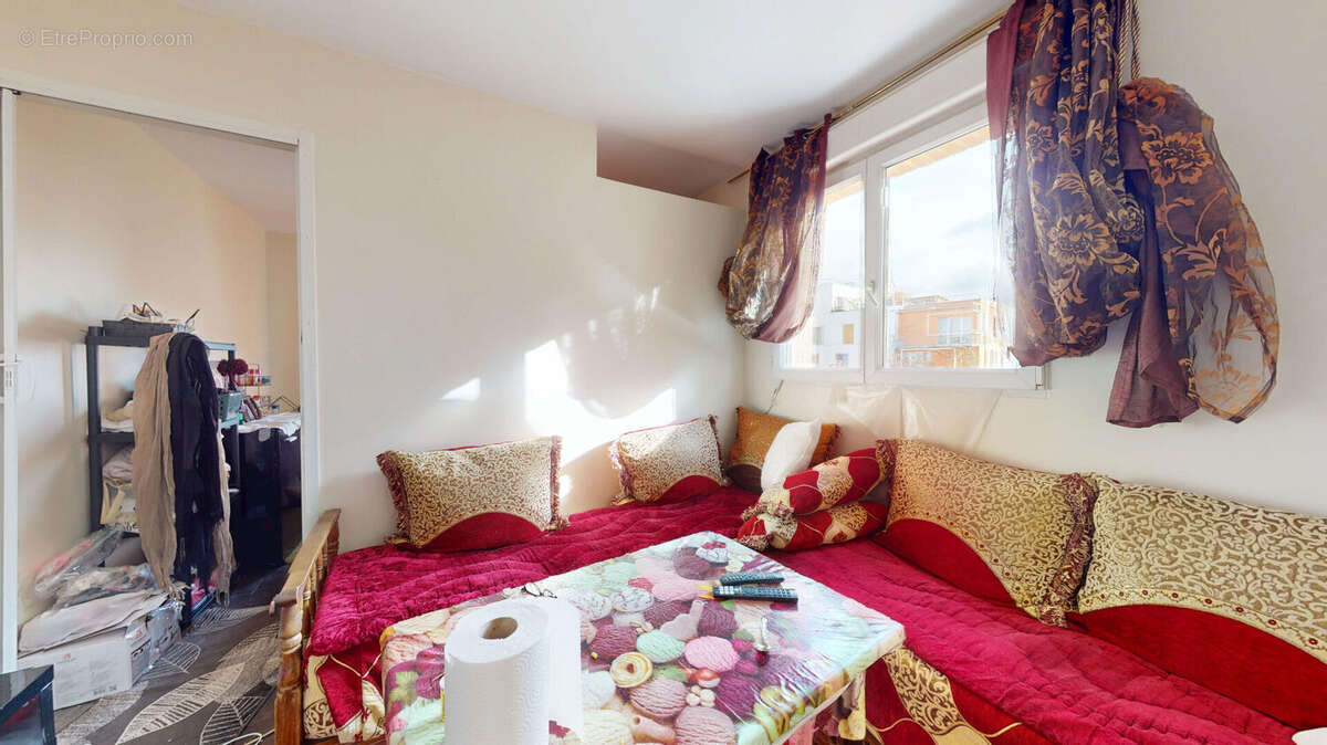 Appartement à L'ILE-SAINT-DENIS