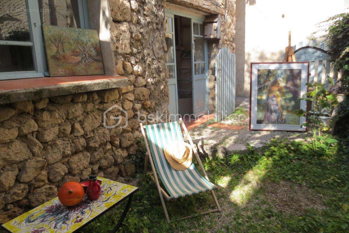 Maison à MOUSTIERS-SAINTE-MARIE