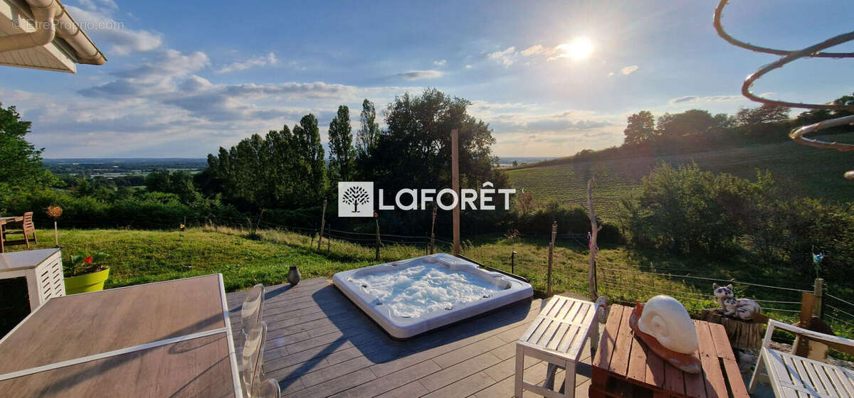 Maison à LABASTIDE-SAINT-PIERRE