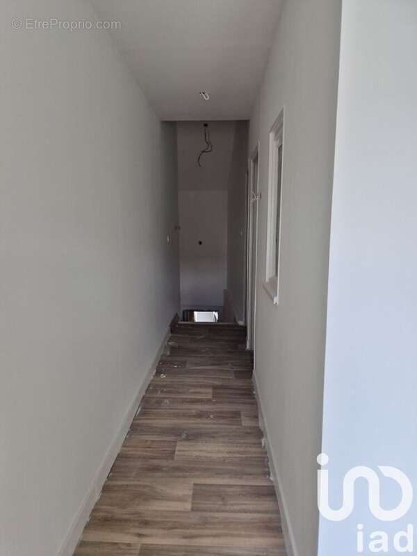 Photo 7 - Appartement à CHANTELOUP-LES-VIGNES