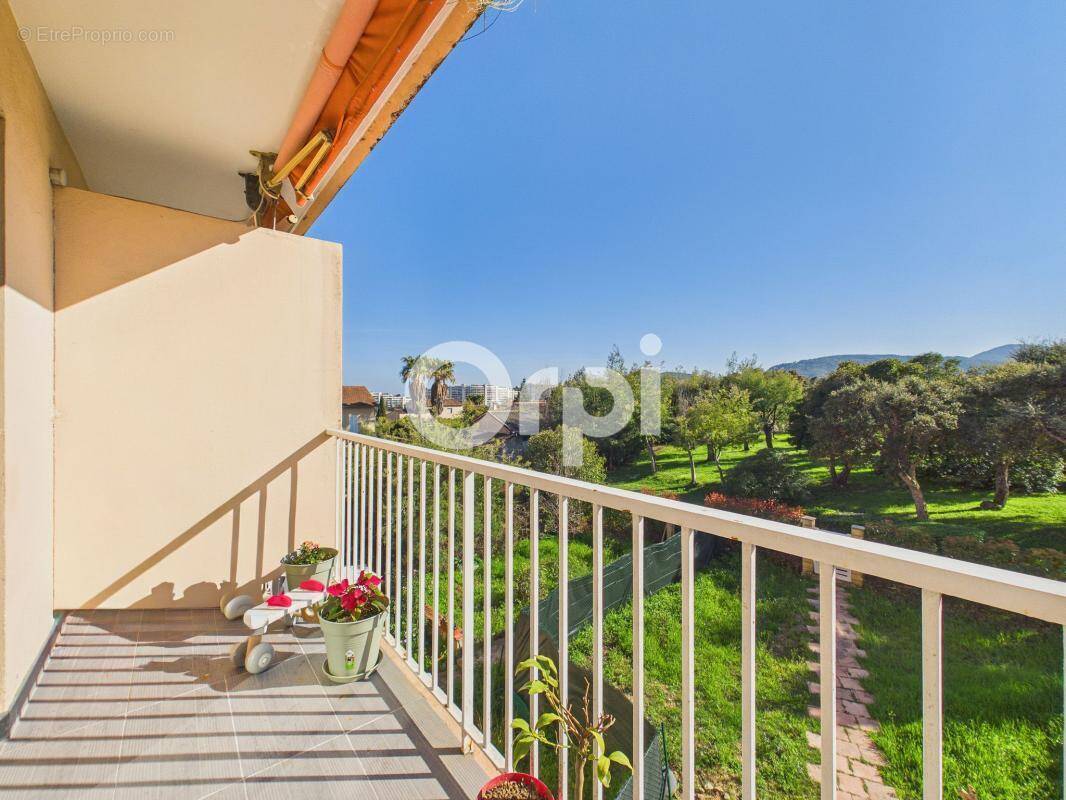 Appartement à MANDELIEU-LA-NAPOULE