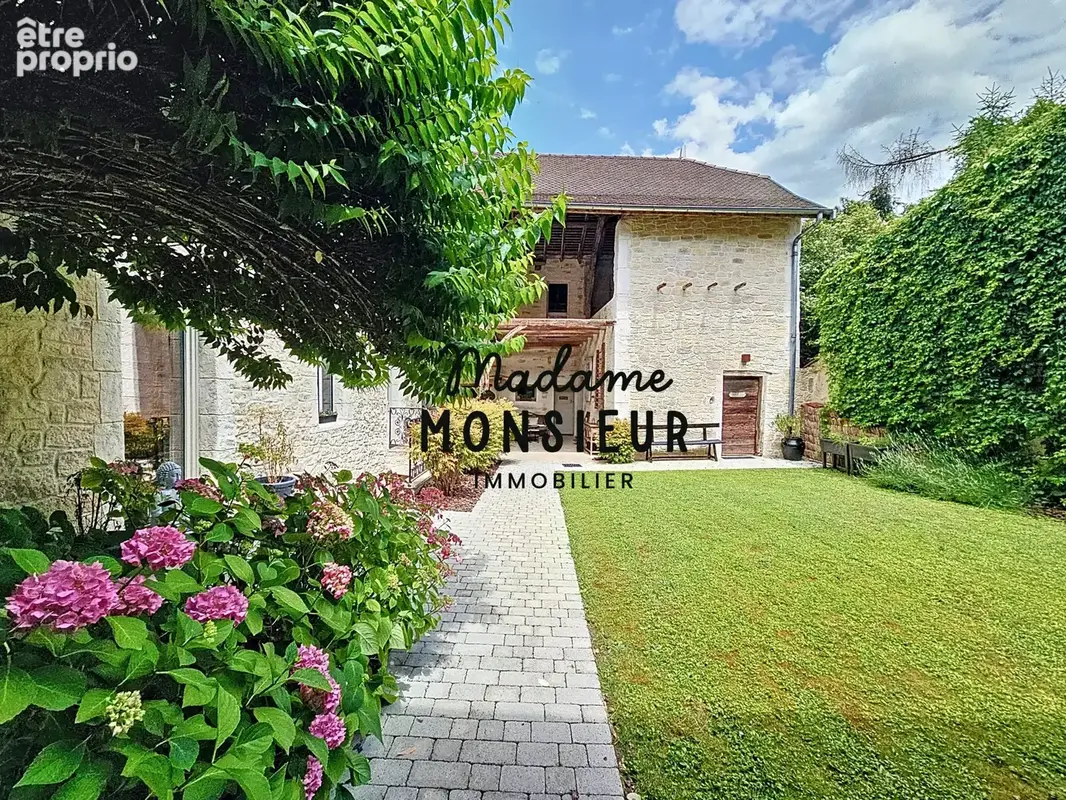 Maison 5 pièces 280 m² à vendre à Saint-Chef (38890) - photo 2