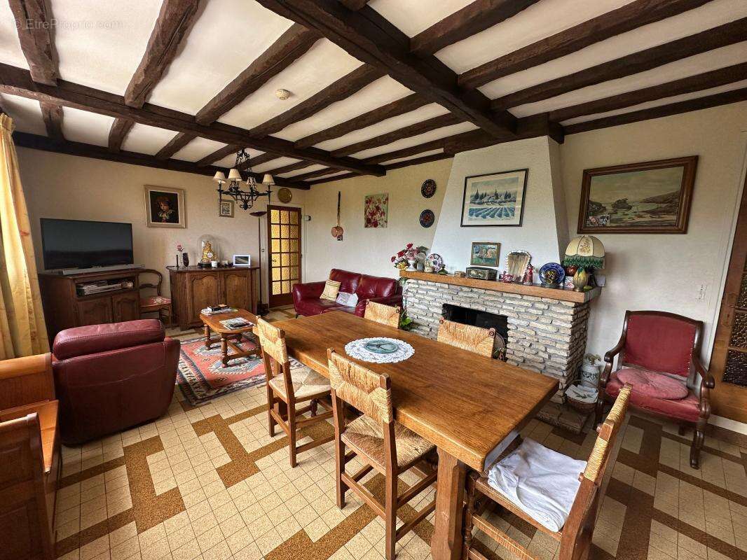 Maison à CREPY-EN-VALOIS