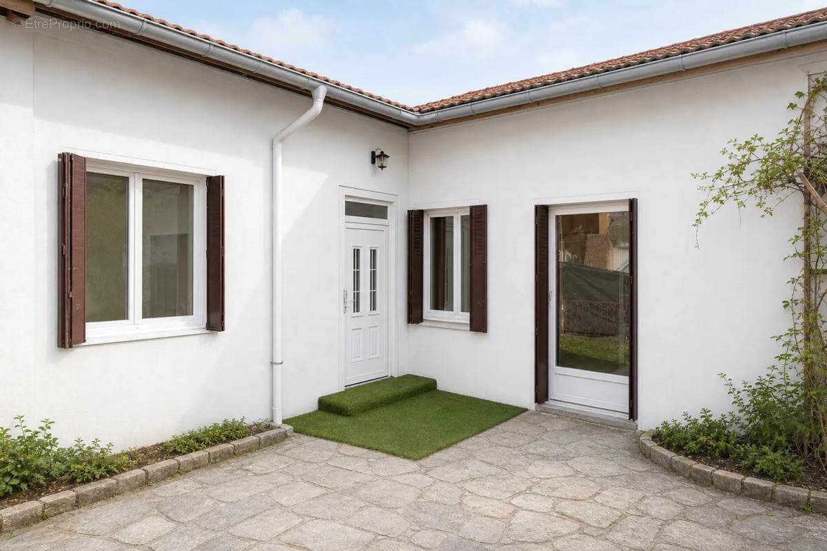 Maison à LYON-7E