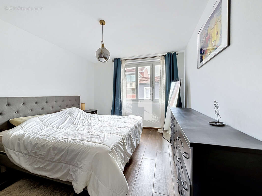 Maison à VILLEURBANNE