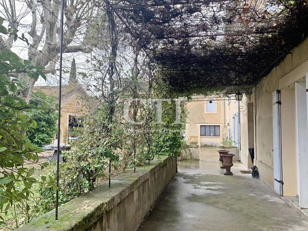 Maison à VAISON-LA-ROMAINE