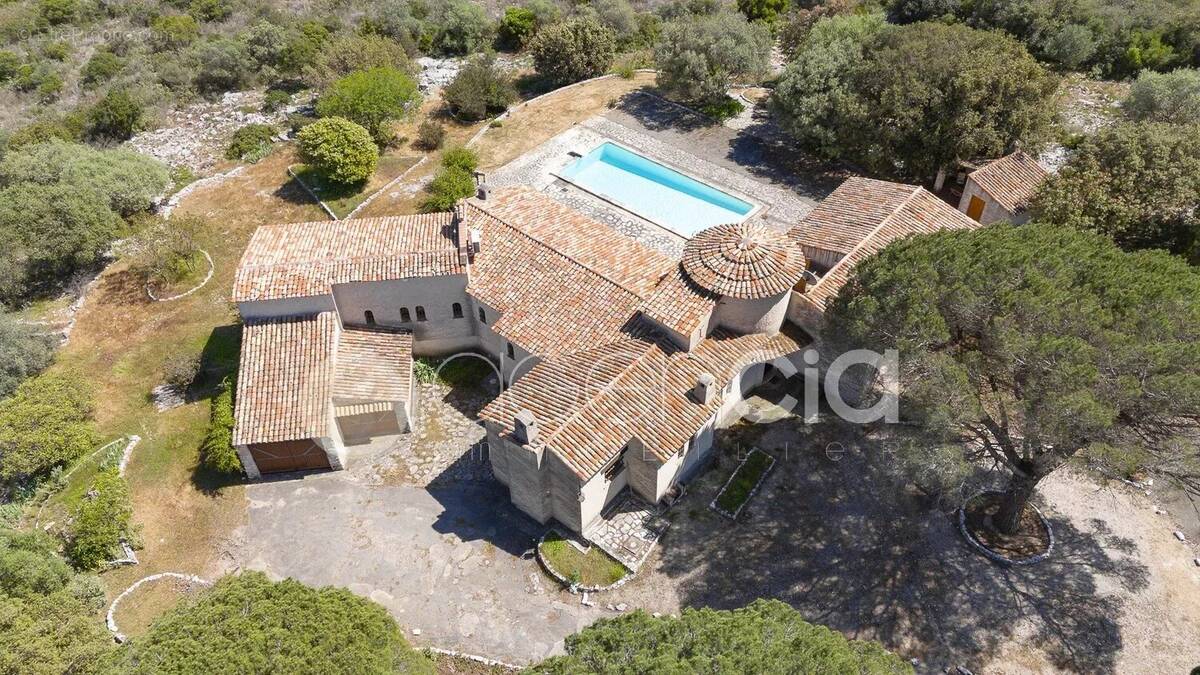 Maison à ROQUEFORT-LES-PINS