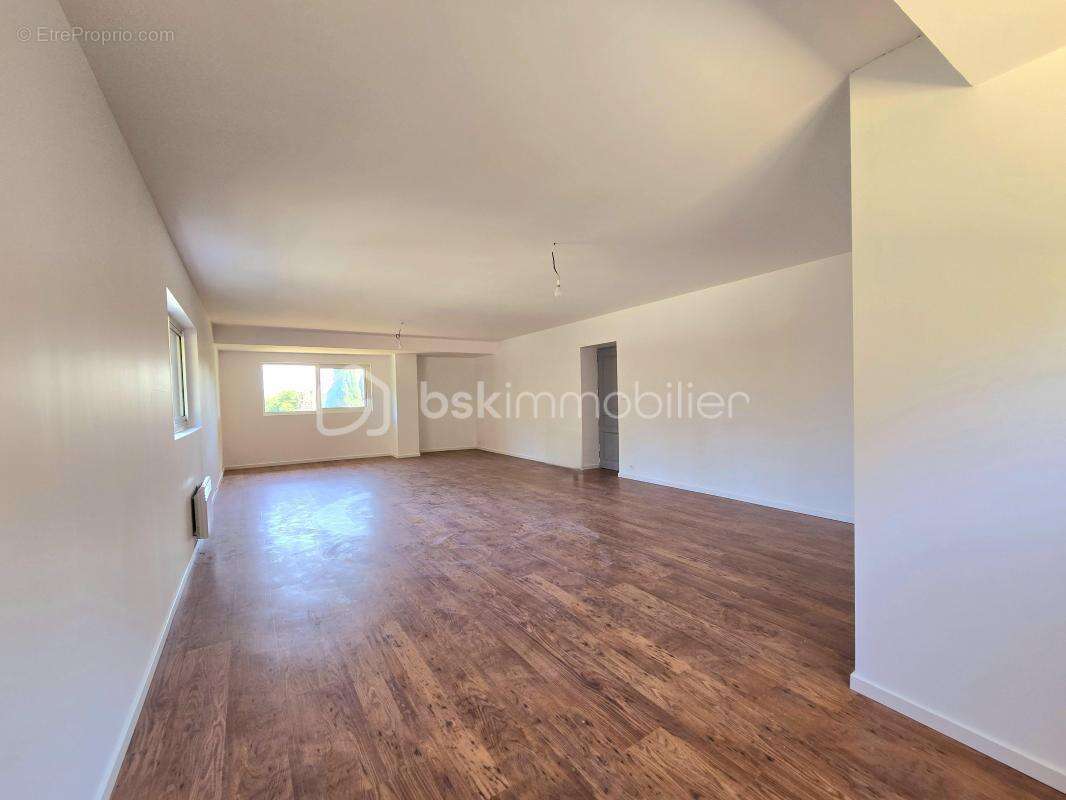 Maison à VILLEVEYRAC