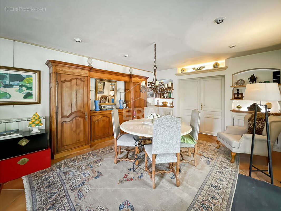 Maison à MOUANS-SARTOUX