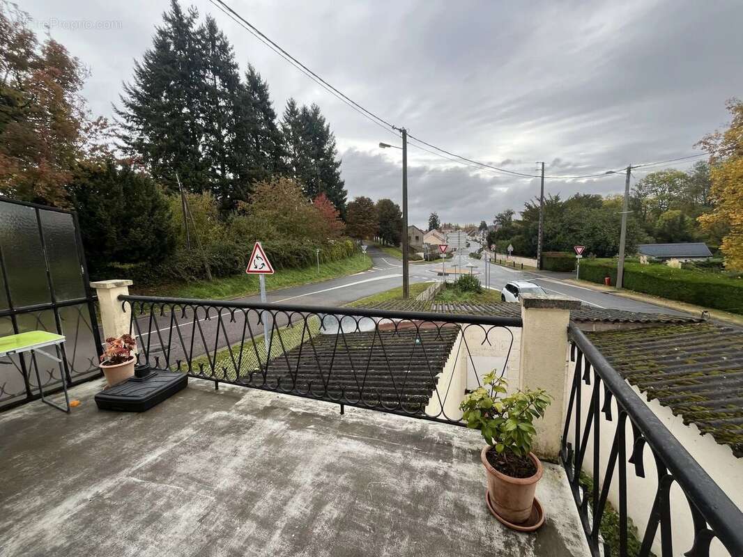 Maison à JOUET-SUR-L&#039;AUBOIS
