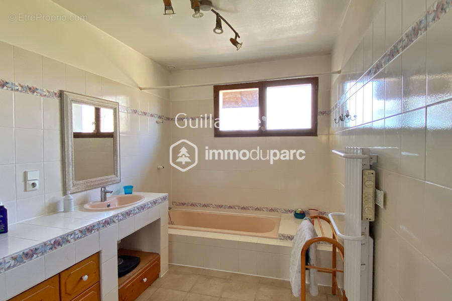 Maison à HERY-SUR-ALBY