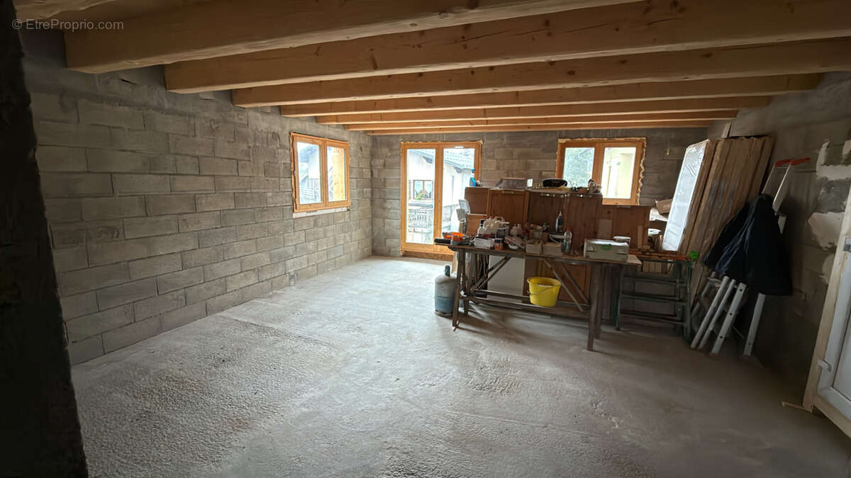 Maison à ESSERTS-BLAY