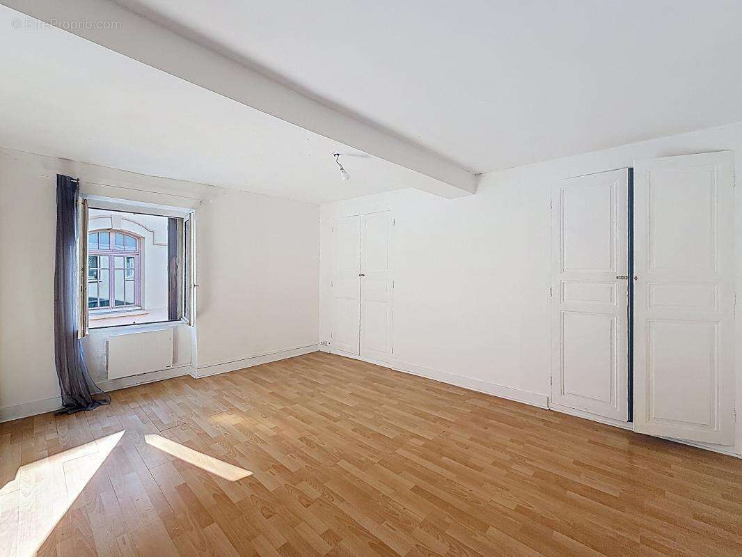 Appartement à TERNAY