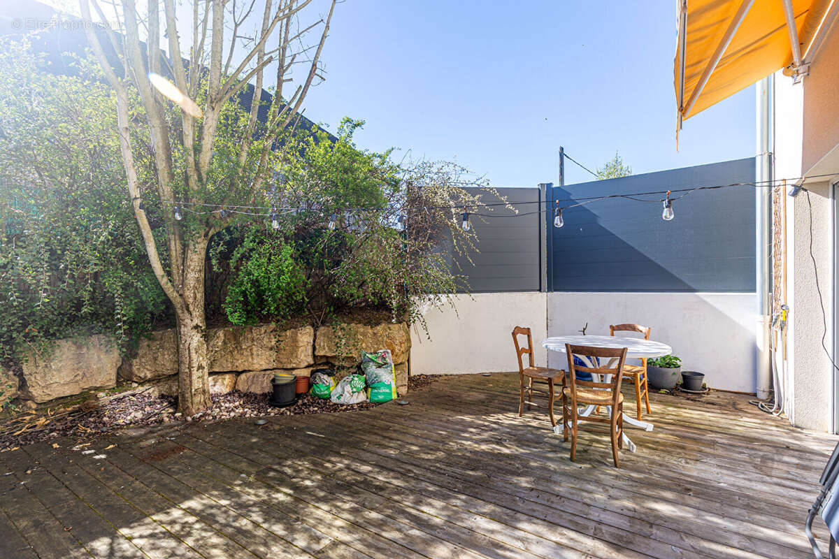 Agence immobiliere laforet - exclusivite - "filao" - la-balme-de-sillingy - maison jumelee de 82,74 m² - terrasse - garage - pla - photo 10