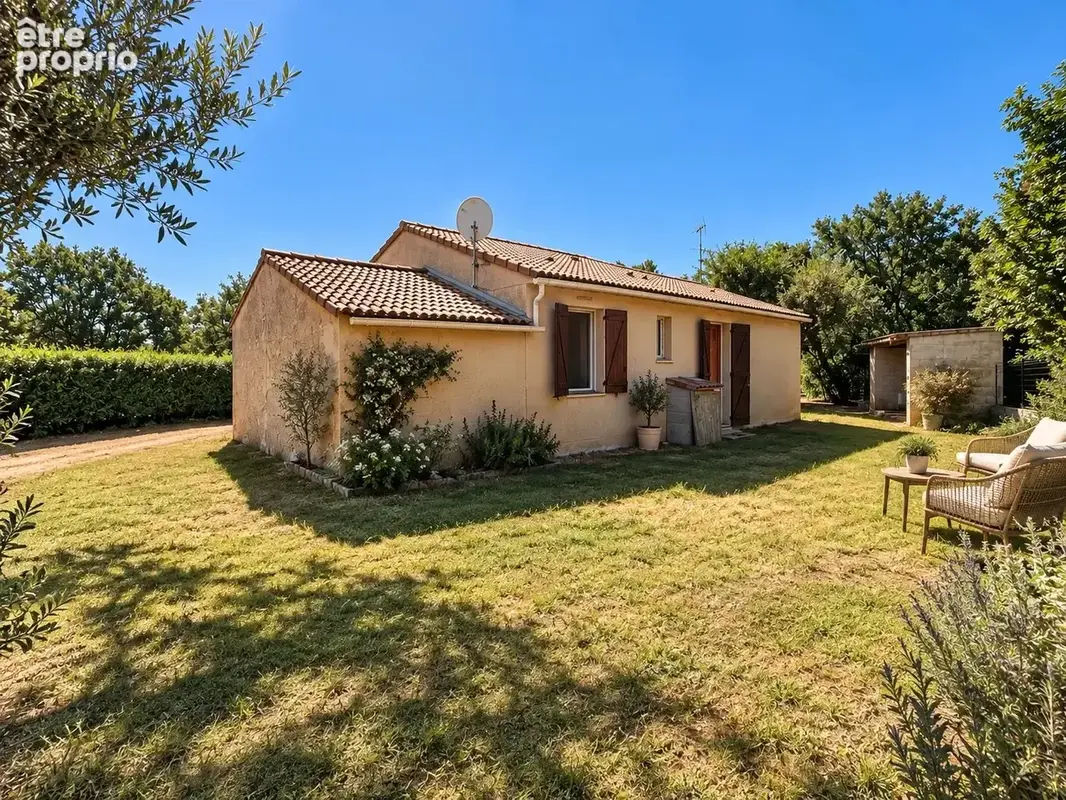En exclusivité – maison de plain-pied à rénover – régusse - photo 2