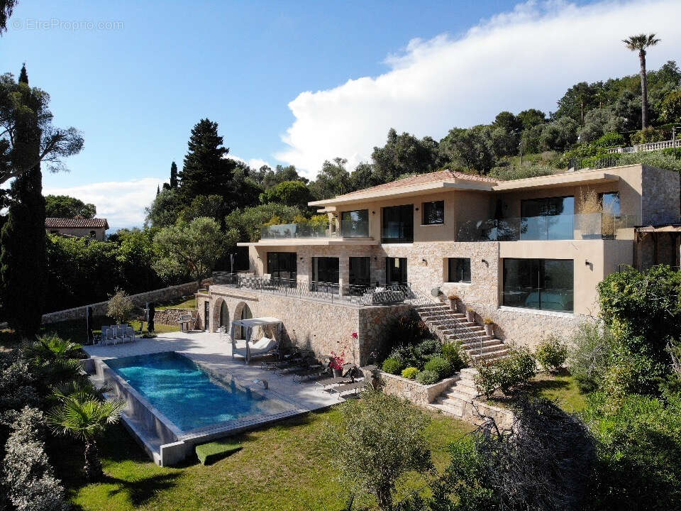 Maison à MOUGINS