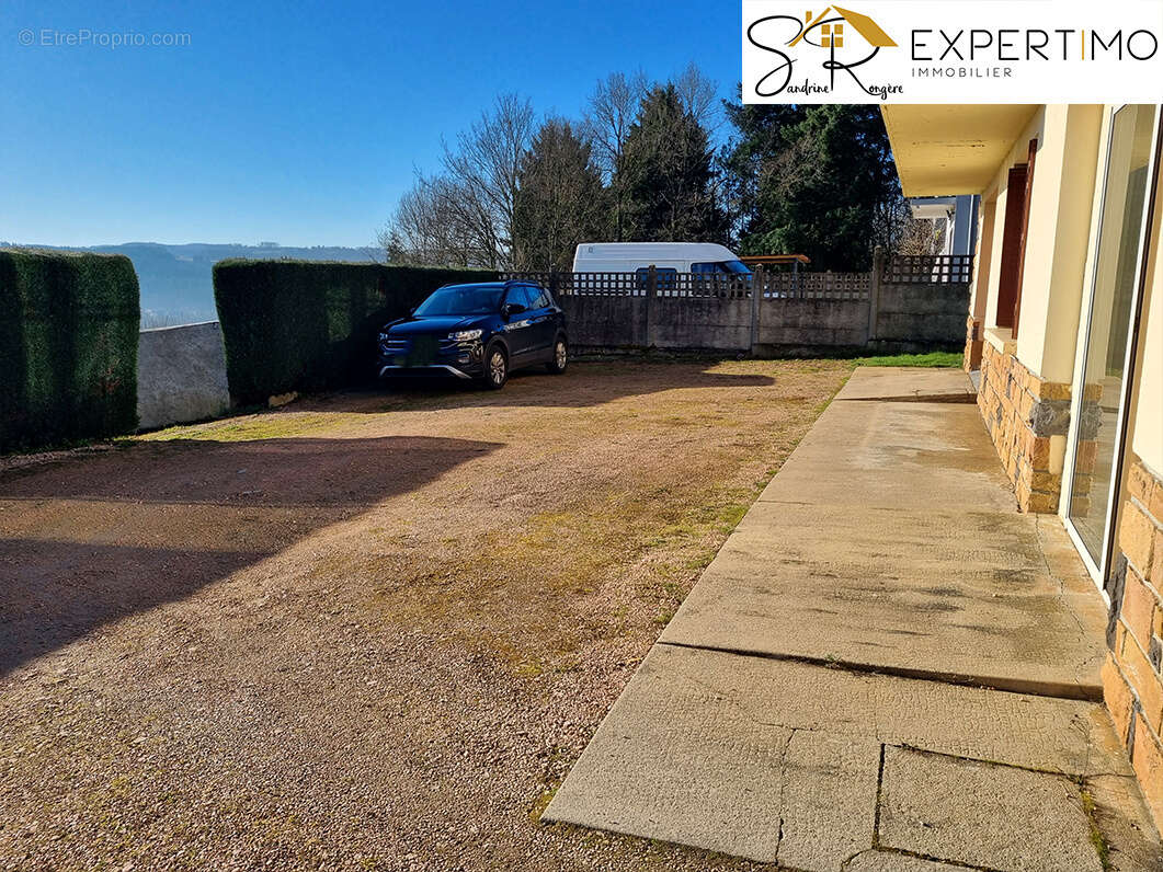 Maison à SAINT-ELOY-LES-MINES