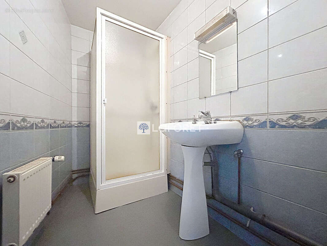 Appartement à FESCHES-LE-CHATEL