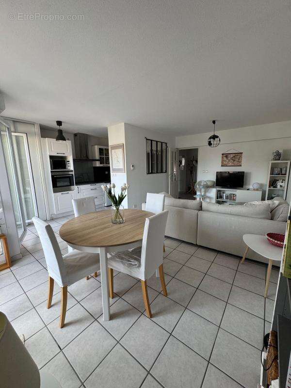 Superbe Duplex Dernier Étage – Lumineux, Vues Dégagées & Volumes Généreux - photo 3