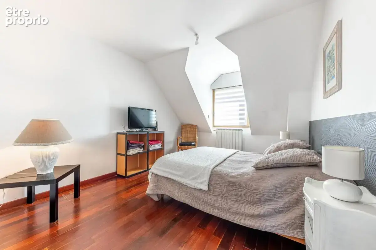Cancale - Maison de 186 m² - 7 pièces, 5 chambres - photo 10