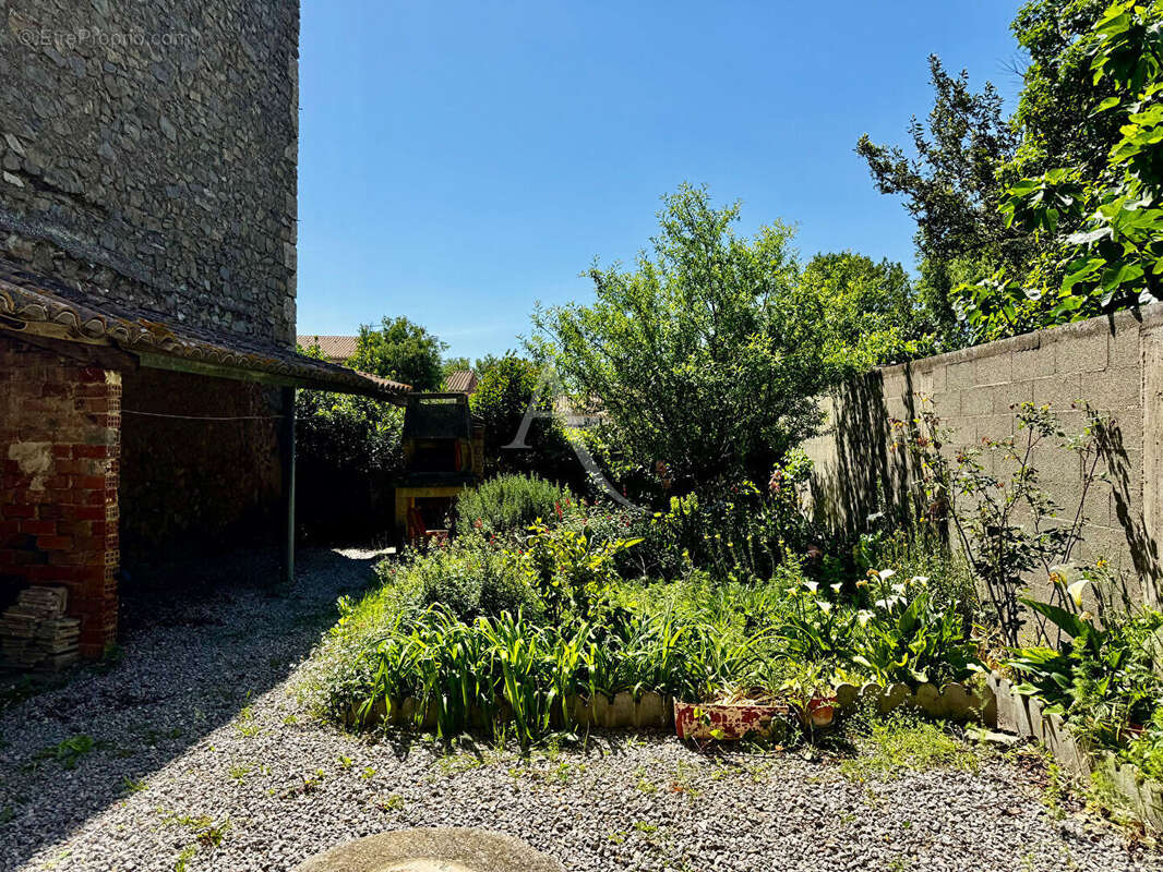 Maison à LEZIGNAN-CORBIERES