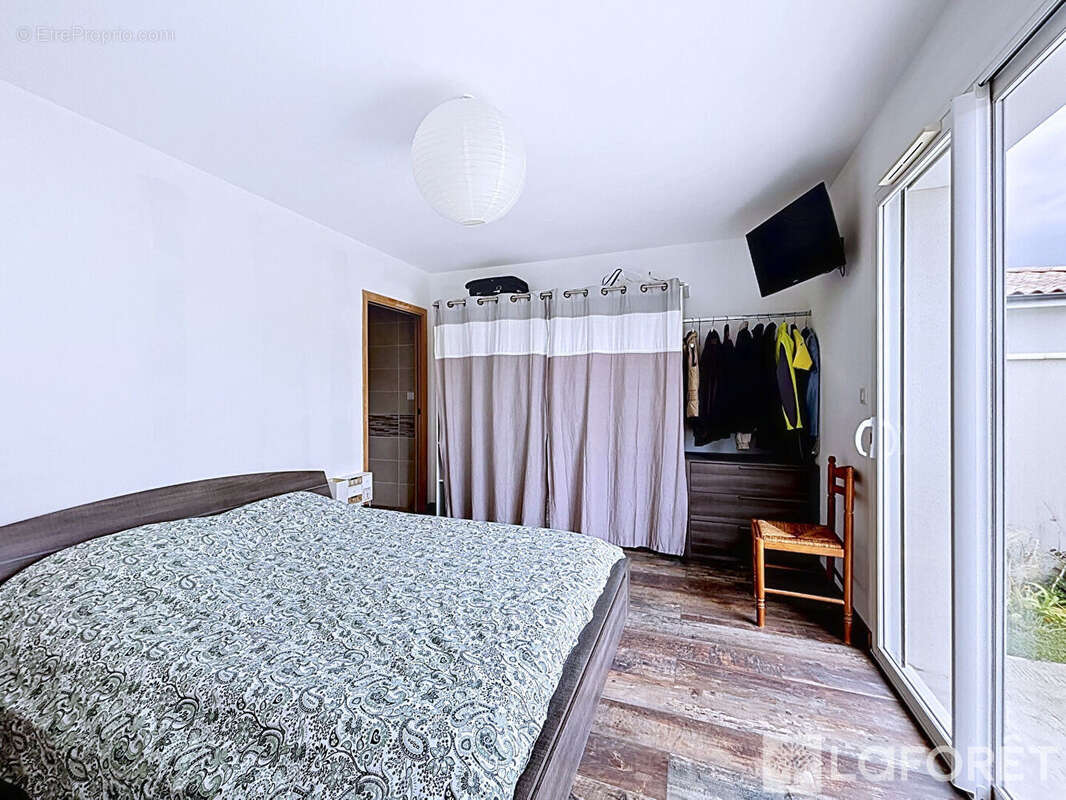 Maison Peujard 5 pièce(s) 140.75 m2 - photo 11