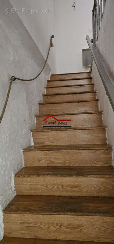 Maison à VILLENEUVE-DE-BERG