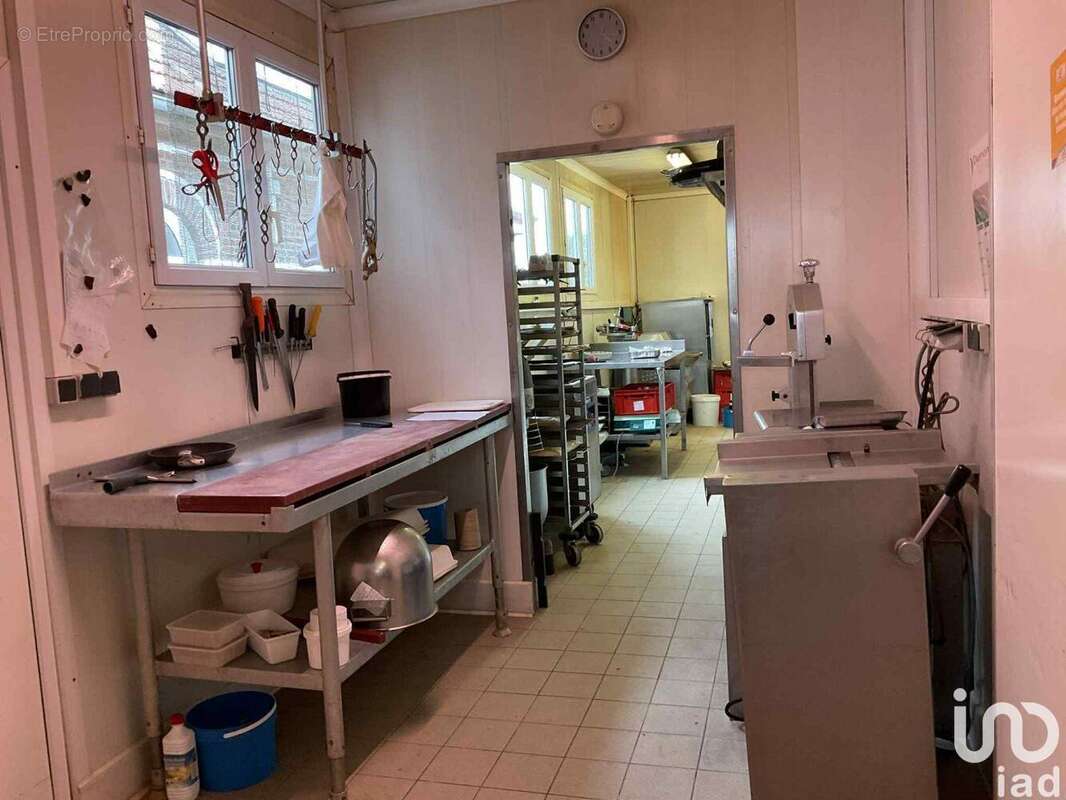 Photo 4 - Commerce à LE DOULIEU