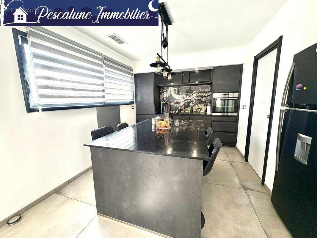 Maison à SAINT-SERIES