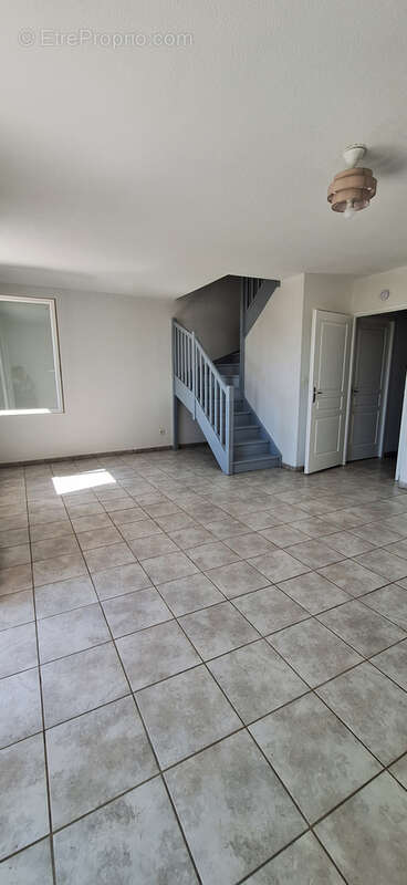 Maison de type 4 sur la commune de  Lézignan corbières parfaite pour une famille 165 000€ - photo 7