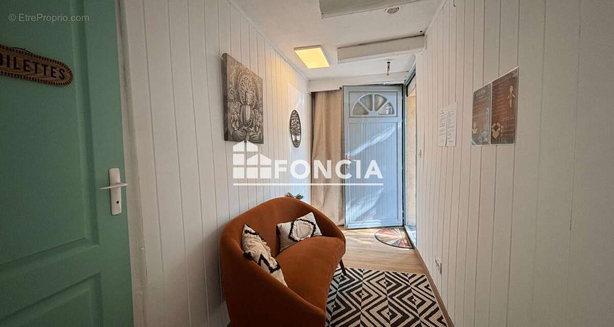 Appartement à PERNES-LES-FONTAINES