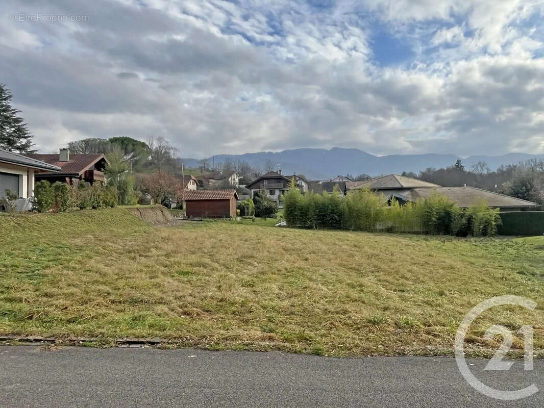 Terrain à MARGENCEL